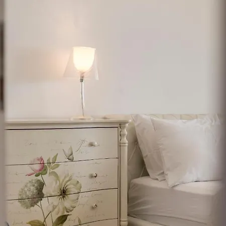 Velebis Superior - Luxurious One-room With Jacuzzi - Prestigious Location By The Sea In The New Center Of Znjan - Panoramic View Of The Sea And Islands - Free Garage Parking - Buralux * Split