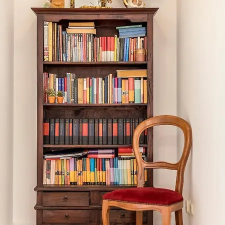 Velebis Superior - Luxurious One-room With Jacuzzi - Prestigious Location By The Sea In The New Center Of Znjan - Panoramic View Of The Sea And Islands - Free Garage Parking - Buralux Apartament *