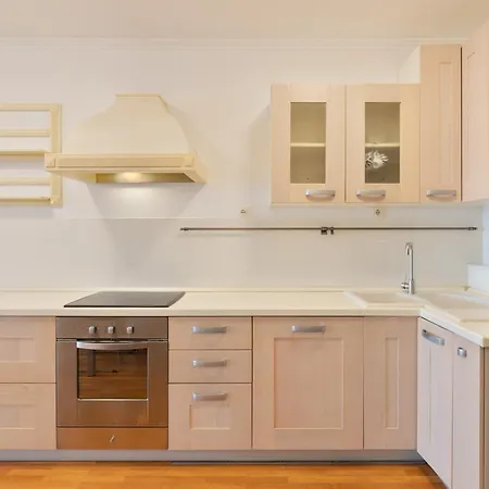 Velebis Superior - Luxurious One-room With Jacuzzi - Prestigious Location By The Sea In The New Center Of Znjan - Panoramic View Of The Sea And Islands - Free Garage Parking * Split